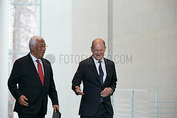 Berlin  Deutschland - Bundeskanzler Olaf Scholz und der Praesident des Europaeischen Rates Antonio Costa im Kanzleramt.
