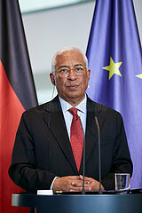 Berlin  Deutschland - Der Praesident des Europaeischen Rates Antonio Costa bei einer Pressekonferenz im Kanzleramt.