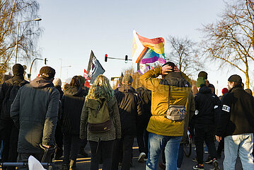 Gegenprotest und Protest von Reichsbürgern in Schwerin