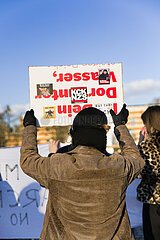 Gegenprotest und Protest von Reichsbürgern in Schwerin