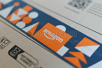 Amazon testet neue Gebühren für verpackte Retouren.