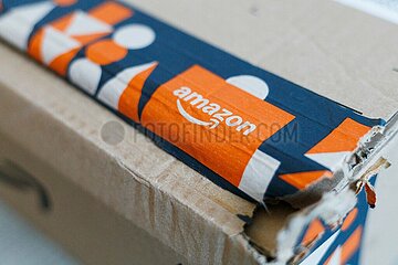Amazon testet neue Gebühren für verpackte Retouren.