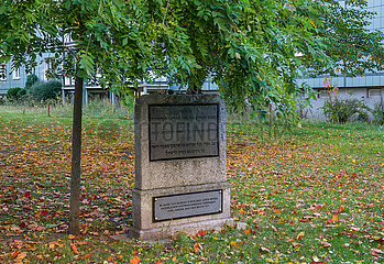 Berlin  Deutschland - Gedenkstein fuer die Opfer der Berliner Judenverbrennung von 1510