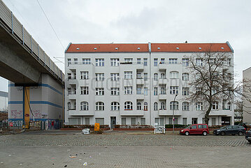 Berlin  Deutschland - Vom Abriss bedrohte Mietshaeuser Tegeler Strasse 6 und 7 in Wedding