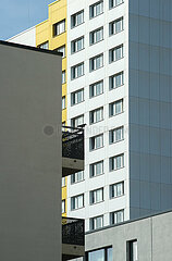 Berlin  Deutschland - Nachverdichtung von Wohnraum durch Neubauten der WBM in der Ifflandstrasse in Berlin-Mitte