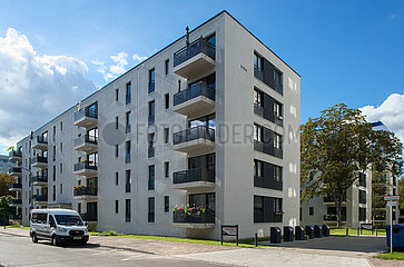 Berlin  Deutschland - Nachverdichtung von Wohnraum durch Neubauten der WBM in der Ifflandstrasse in Berlin-Mitte