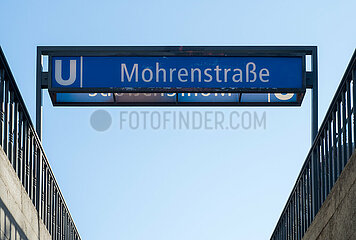 Berlin  Deutschland - Eingang U-Bahnhof Mohrenstrasse