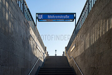 Berlin  Deutschland - Eingang U-Bahnhof Mohrenstrasse