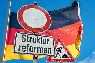 Symbolische Schilder Struktureformen