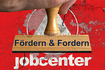 Symbolischer Stempel Foerdern & Fordern