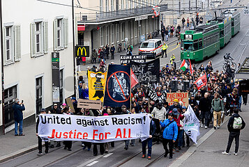 Demo gegen Polizeigewalt in Basel