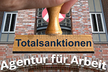 Symbolischer Stempel Totalsanktionen