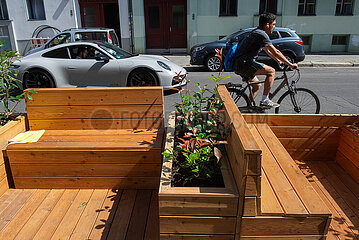 Berlin  Deutschland - Parklet in der Luebecker Strasse in Berlin-Moabit