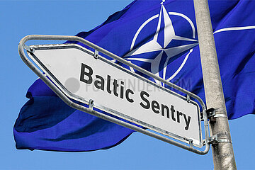 Symbolischer Wegweiser Baltic Sentry