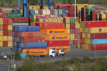 Hafen Duisburg  intermodales Containerterminal  Ruhrgebiet  Nordrhein-Westfalen  Deutschland