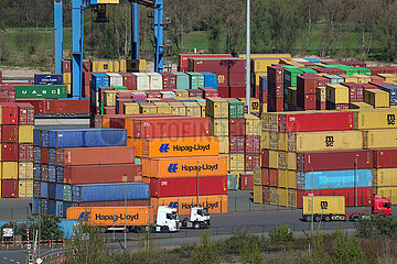Hafen Duisburg  intermodales Containerterminal  Ruhrgebiet  Nordrhein-Westfalen  Deutschland