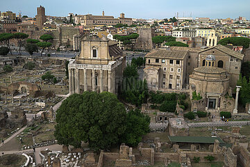 Rom  Latium  Italien  ITA - Forum Romanum