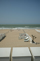 De Haan  Belgien  BE - Nordsee-Strand