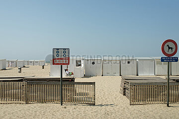 De Haan  Belgien  BE - Nordsee-Strand