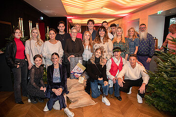 Cathy Hummels The Magic of Christmas in München