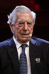 Mario Vargas Llosa - Lesung des Romans Die Enthuellung