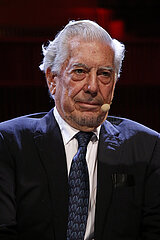 Mario Vargas Llosa - Lesung des Romans Die Enthuellung