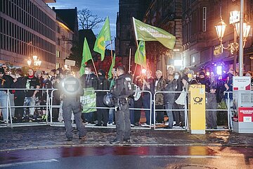 Proteste gegen die Demo des Team Menschrechte in Nürnberg