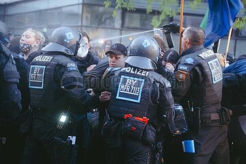Proteste gegen die Demo des Team Menschrechte in Nürnberg