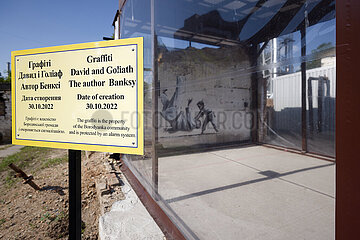 Borodjanka  Oblast Kiew  Ukraine  UA - Wandbild des Streetart-Kuenstlers Banksy-Judo Wettkampf