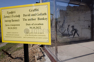 Borodjanka  Oblast Kiew  Ukraine  UA - Wandbild des Streetart-Kuenstlers Banksy-Judo Wettkampf