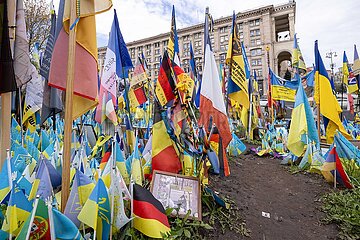Gedenkort auf dem Maidan für die toten Soldaten des Krieges