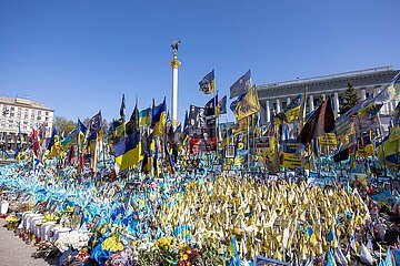 Gedenkort auf dem Maidan für die toten Soldaten des Krieges