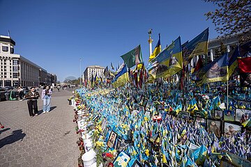 Gedenkort auf dem Maidan für die toten Soldaten des Krieges