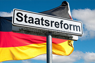 Symbolisches Schild Staatsreform