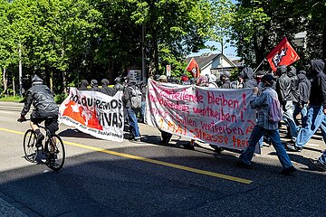 Die unbewilligte sogenannte Nachdemo der linksautonomen Szene in Zürich