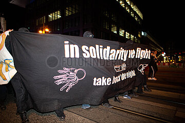 Feministische Take Back The Night Demo in Berlin