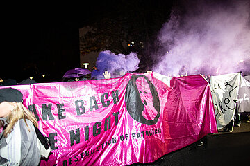 Feministische Take Back The Night Demo in Berlin