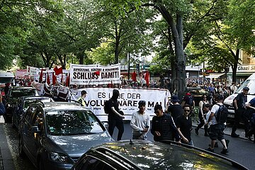 Revolutionäre 1. Mai Demonstration in Berlin