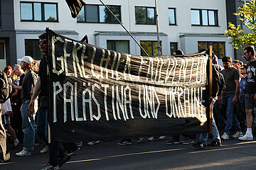 Revolutionäre 1. Mai Demonstration in Berlin