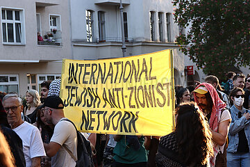 Revolutionäre 1. Mai Demonstration in Berlin
