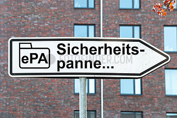 Symbolisches Hinweisschild ePA Sicherheitspanne...