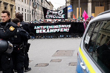 Pro-Choice Demo gegen den Marsch fürs Leben in München