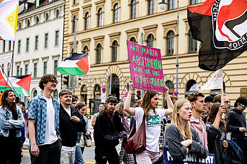 Pro-Choice Demo gegen den Marsch fürs Leben in München