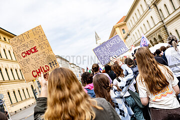 Pro-Choice Demo gegen den Marsch fürs Leben in München
