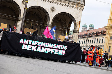 Pro-Choice Demo gegen den Marsch fürs Leben in München