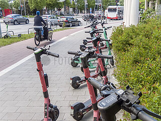 Geparkte E-Scooter