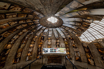Albanien  Tirana - BUNK ART 2  frueher Atombunker des Innenministeriums der Sozialistischen Volksrepublik Albanien  nun Museum fuer die Geschichte der kommunistischen Diktatur