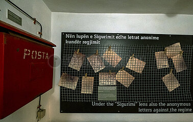 Albanien  Tirana - BUNK ART 2  frueher Atombunker des Innenministeriums der Sozialistischen Volksrepublik Albanien  nun Museum fuer die Geschichte der kommunistischen Diktatur