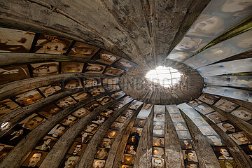 Albanien  Tirana - BUNK ART 2  frueher Atombunker des Innenministeriums der Sozialistischen Volksrepublik Albanien  nun Museum fuer die Geschichte der kommunistischen Diktatur